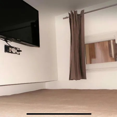 Avec Mezzanine * Αντίμπ